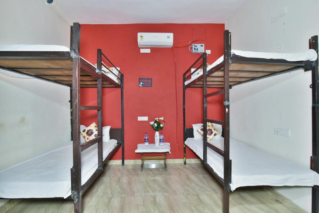 Wow Backpackers Hostels Amritsar Eksteriør billede